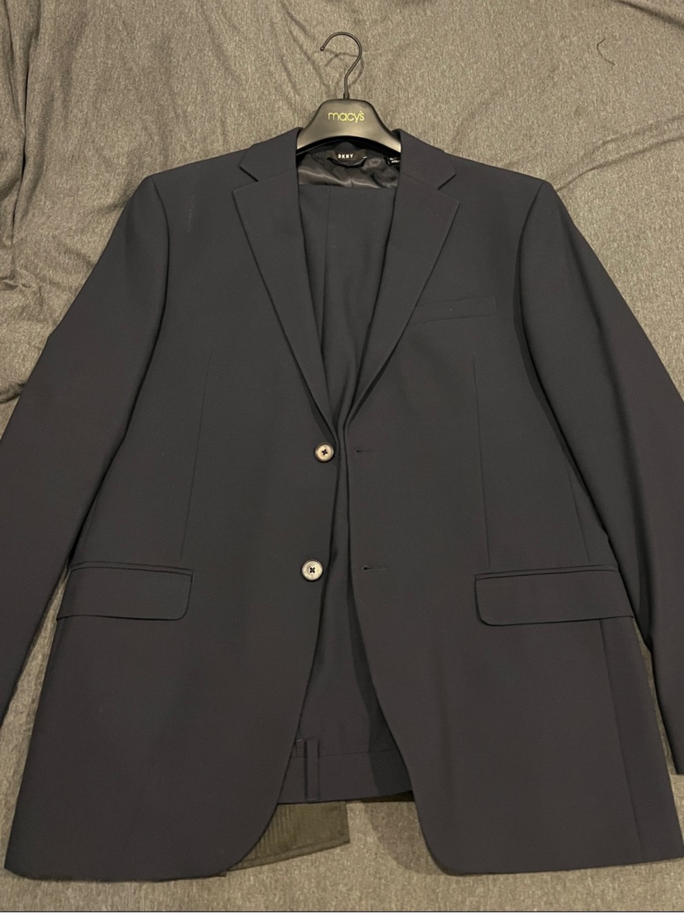 DKNY Men's Navy Suit set